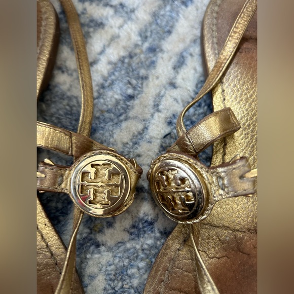 Tory Burch Shoes - Tory Burch preloved gold sandals. Fun with any outfit